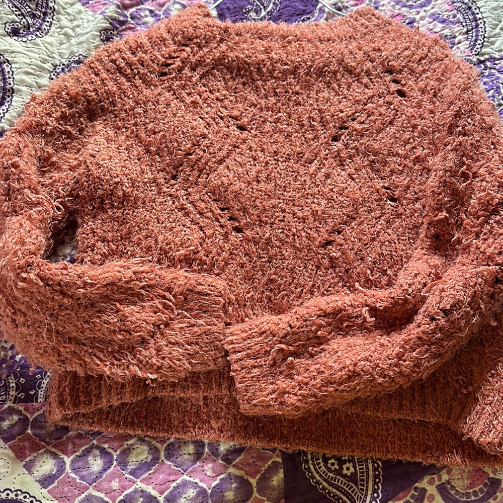 Pink shredded knitted sweater Crop top